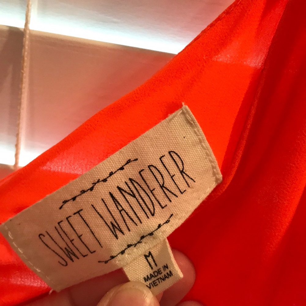 Top - Picture 4 of 4